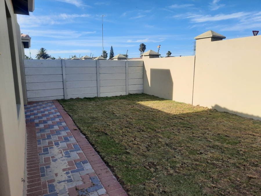 To Let 2 Bedroom Property for Rent in Stellendale Western Cape